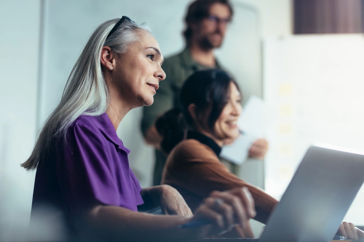 School management & ICT coordinator use software solutions via Academic Software